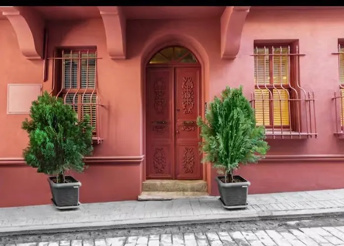 Modern Flat In Galata Apartment