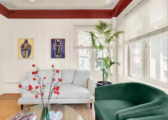 Modern Flat In Galata Apartment