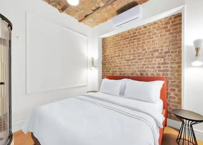 Modern Flat In Galata